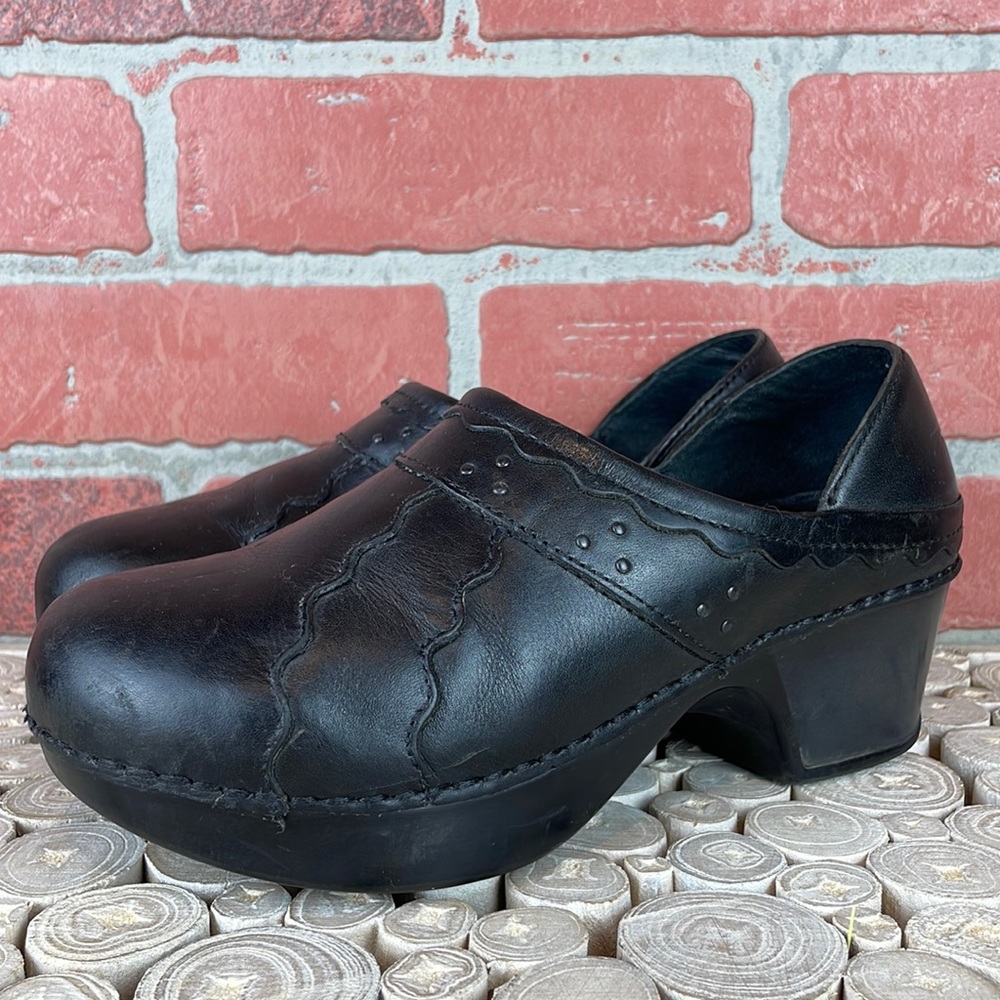 Dansko Hailey Black Leather Boho Studded Slip On Platform Clogs 6